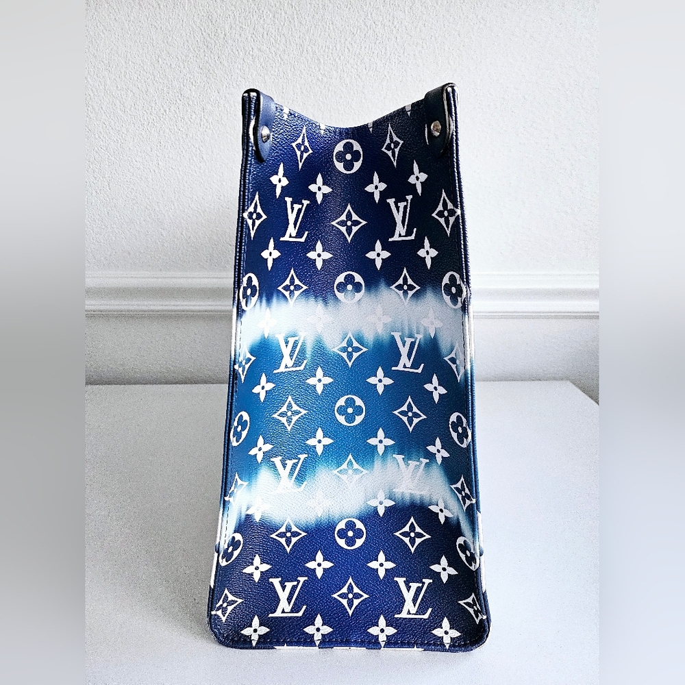 Louis Vuitton Blue Escale Limited Edition Onthego GM - Picture 5 of 15